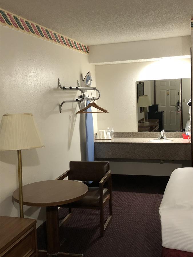 Rexdale Inn Seminole Eksteriør billede